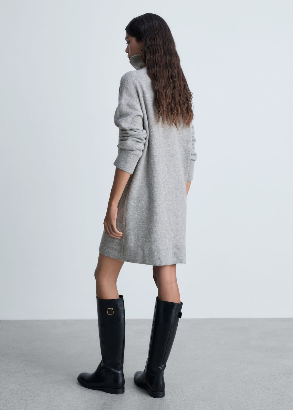 Vestido-Taldote-gris-medio-vig.