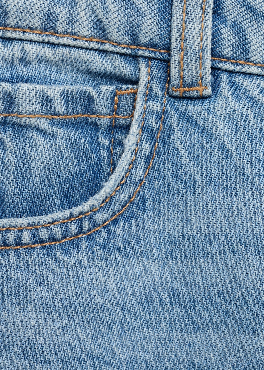 Jeans-Mom8-tejano-medio