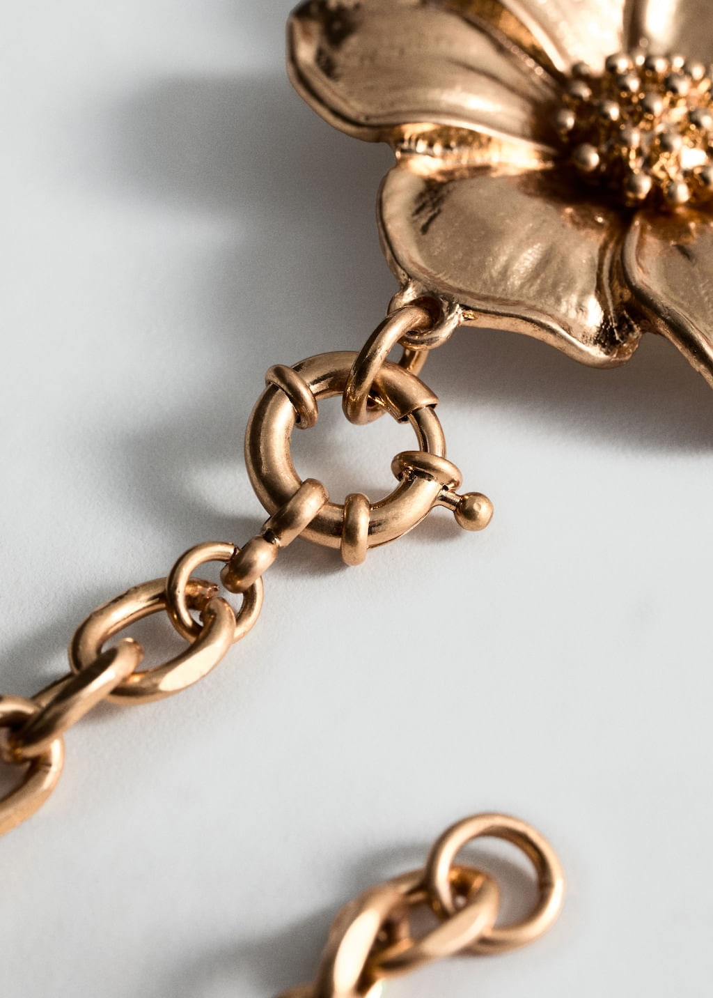Collar-Emilia-oro