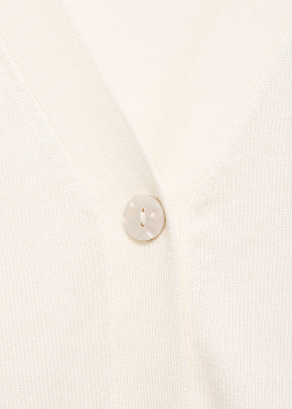 Cardigan-Luka-crudo
