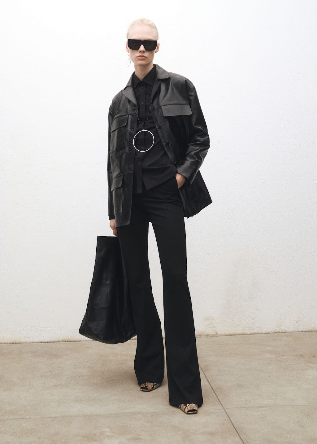 Pantalon-Ambar-negro
