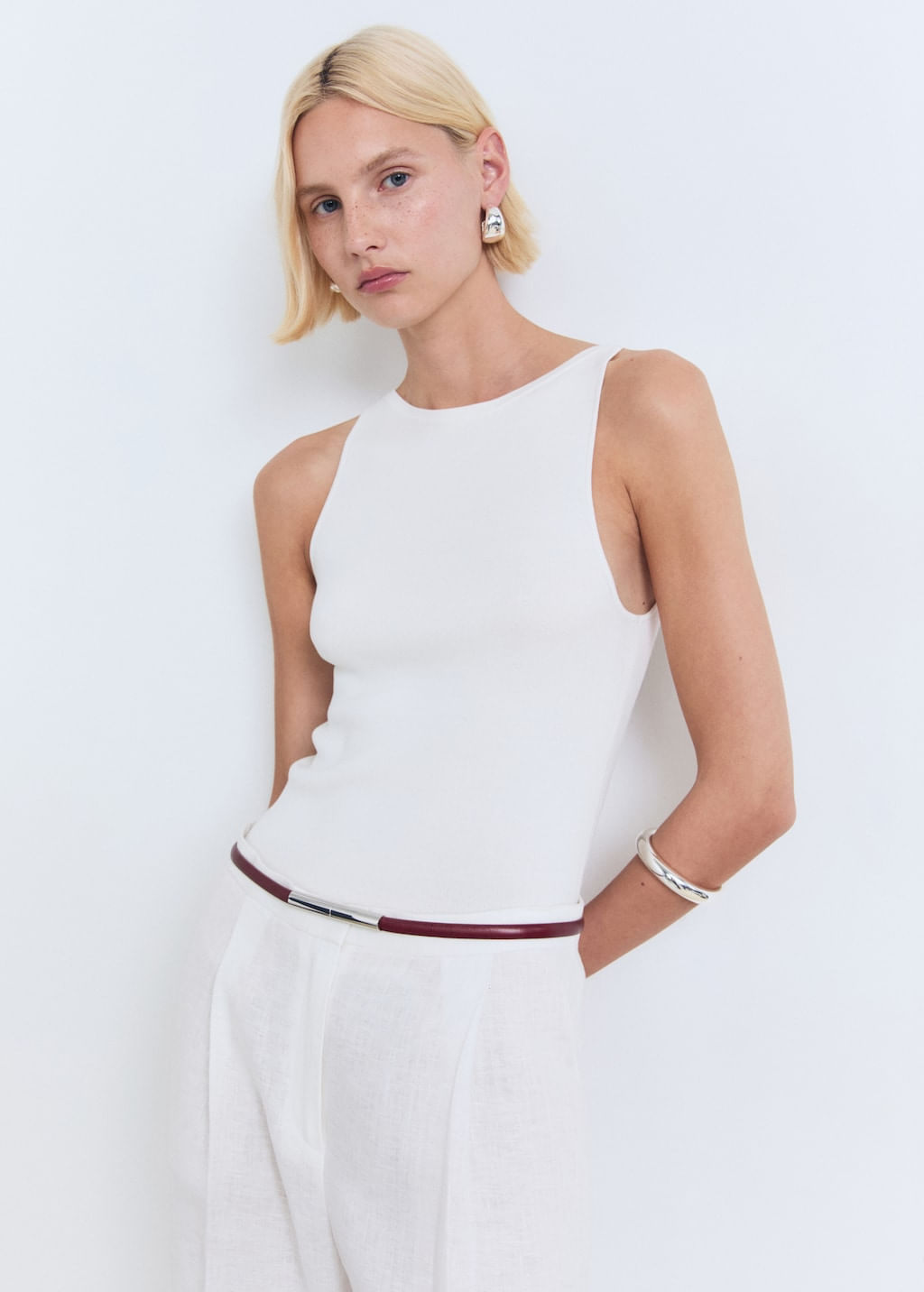 Top-Suenyo-off-white