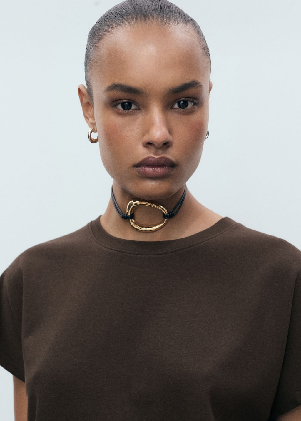 Camiseta-Sevilla-marron