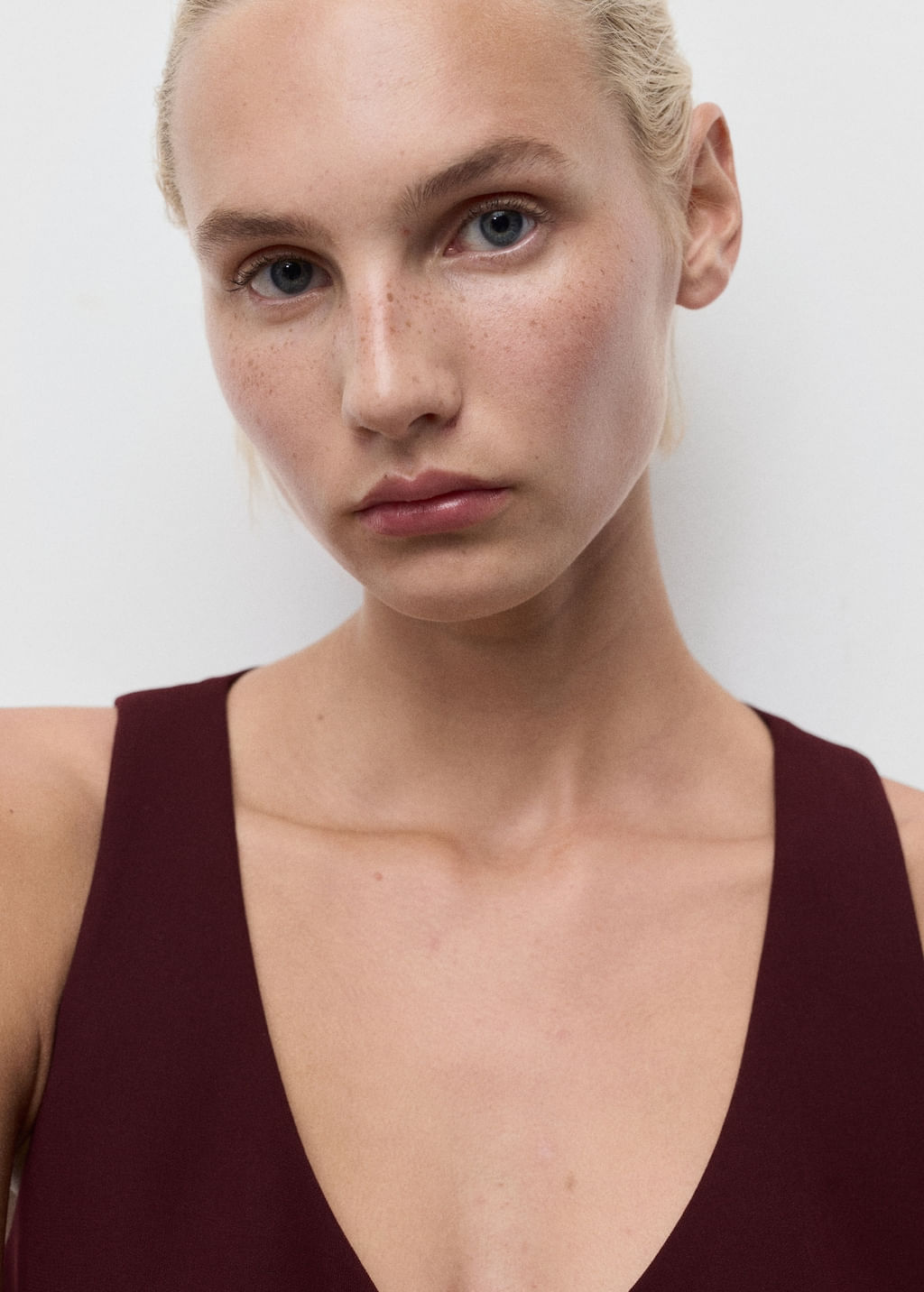 Chaleco-Iguana-granate