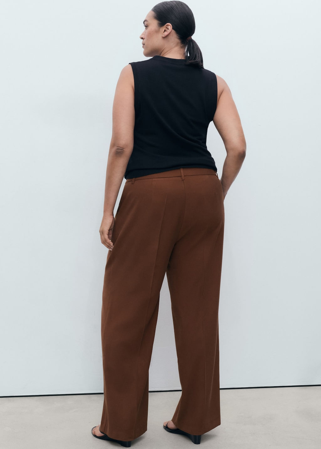 Pantalon-Carlos-marron
