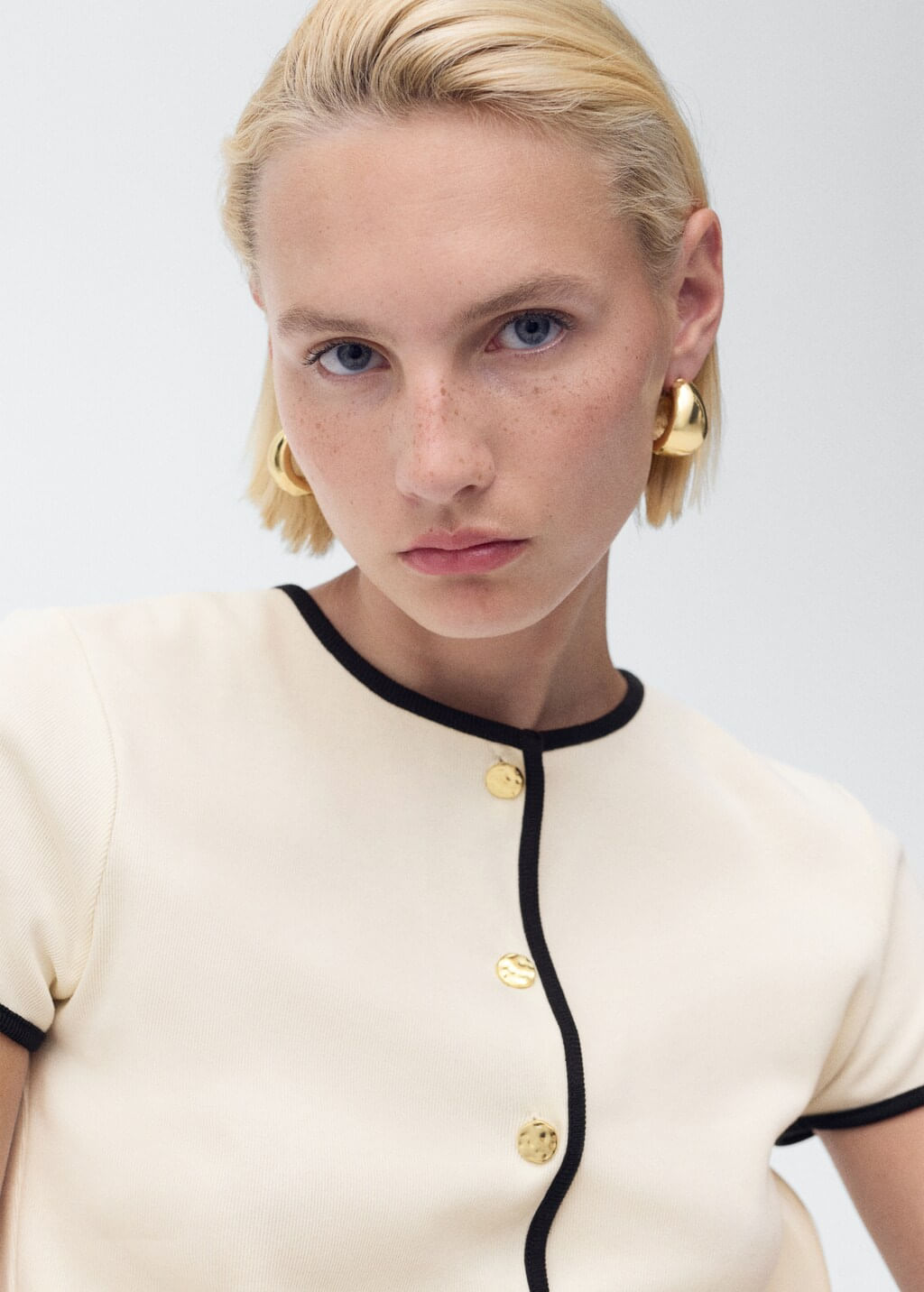 Camiseta-Portbi-crudo