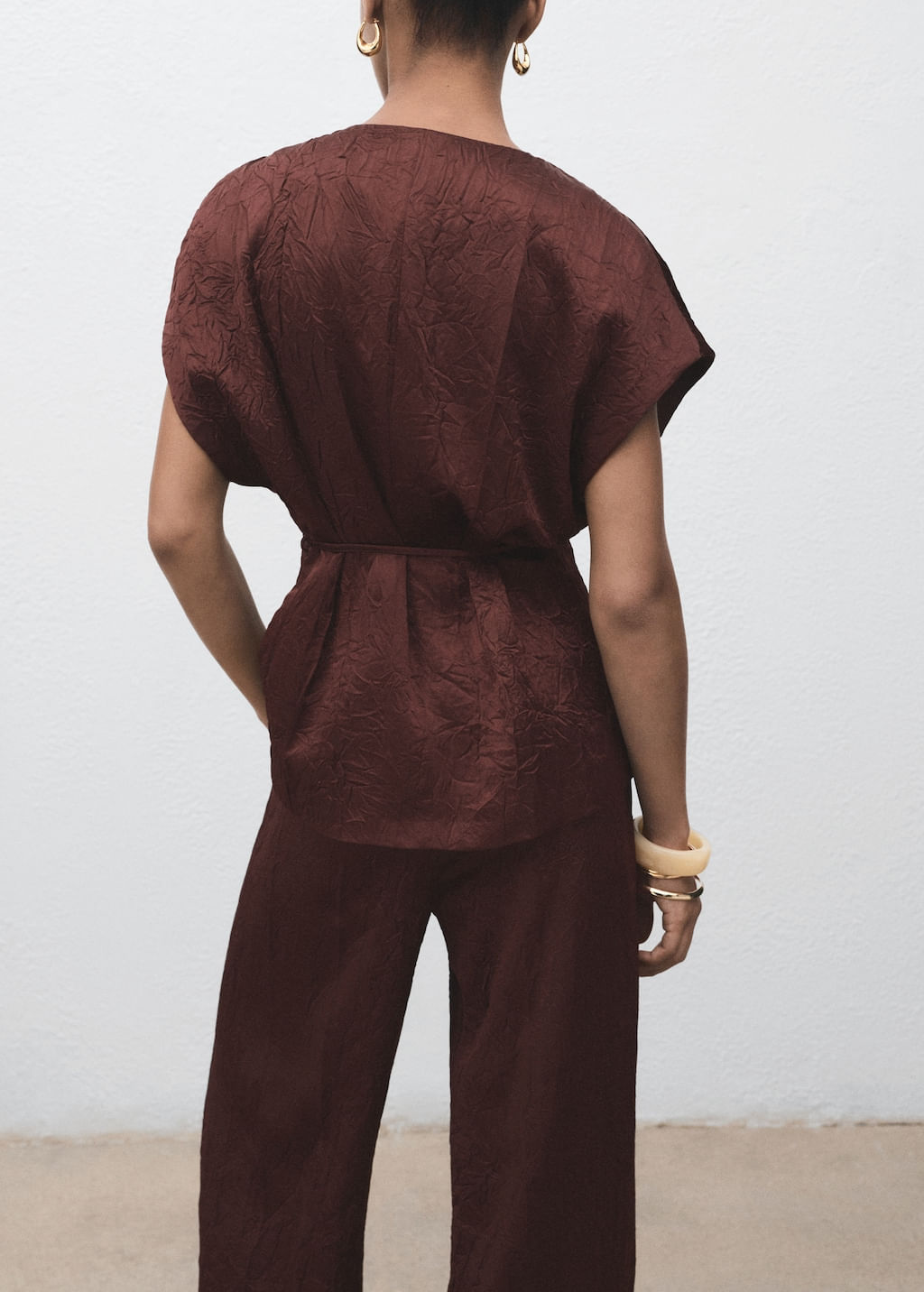 Chaleco-Flor-chocolate