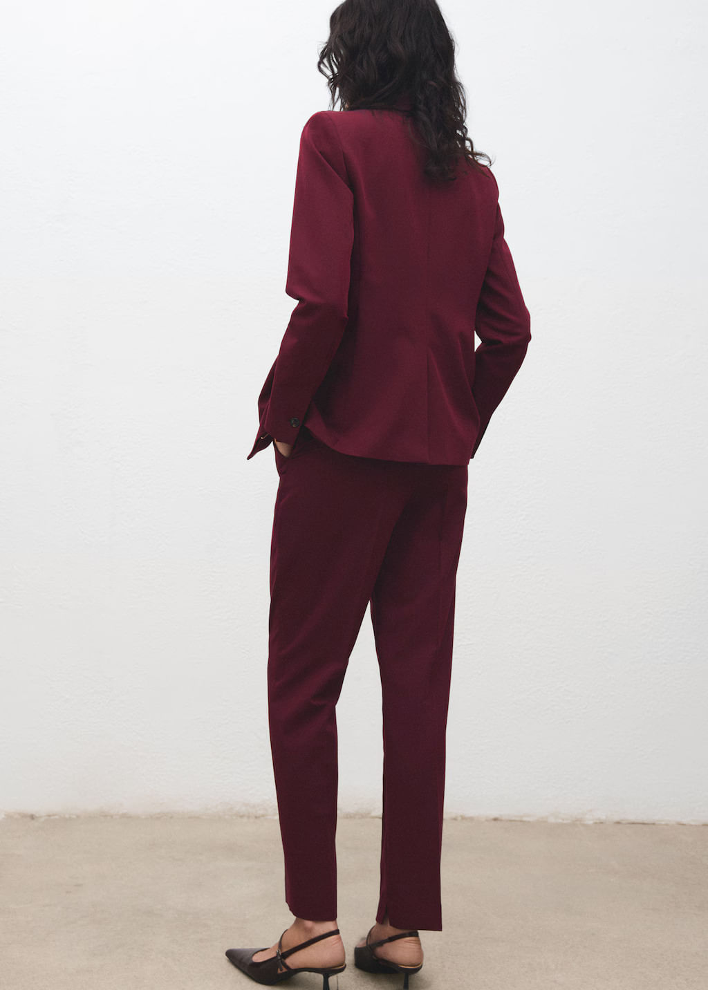 Pantalon-Boreal-vino