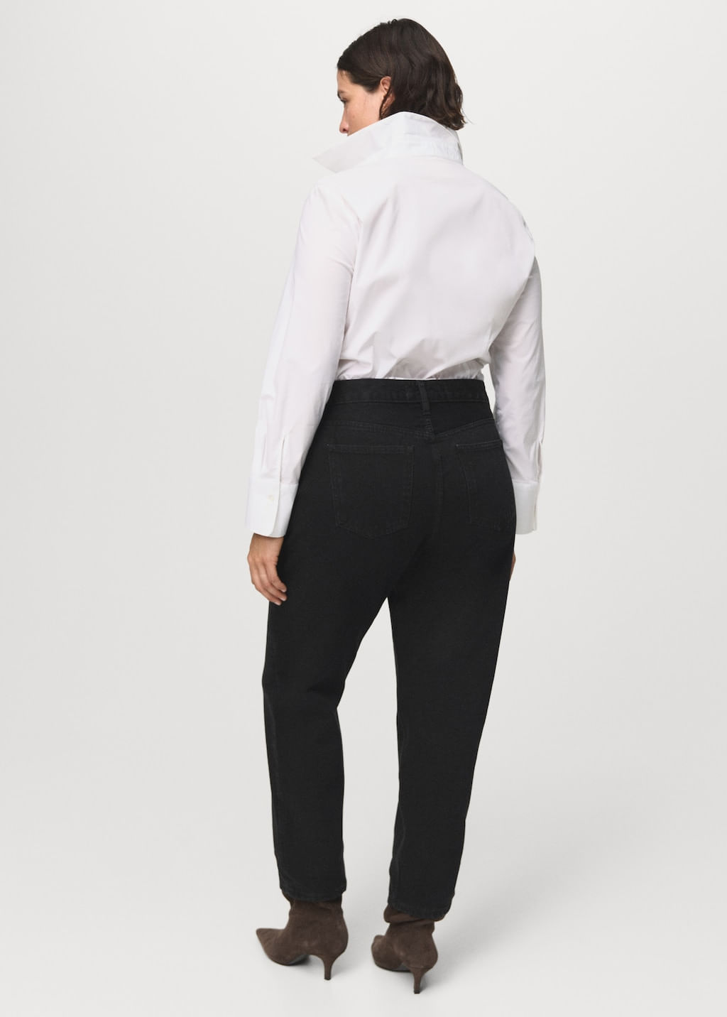 Jeans-Mom2000-tejano-negro