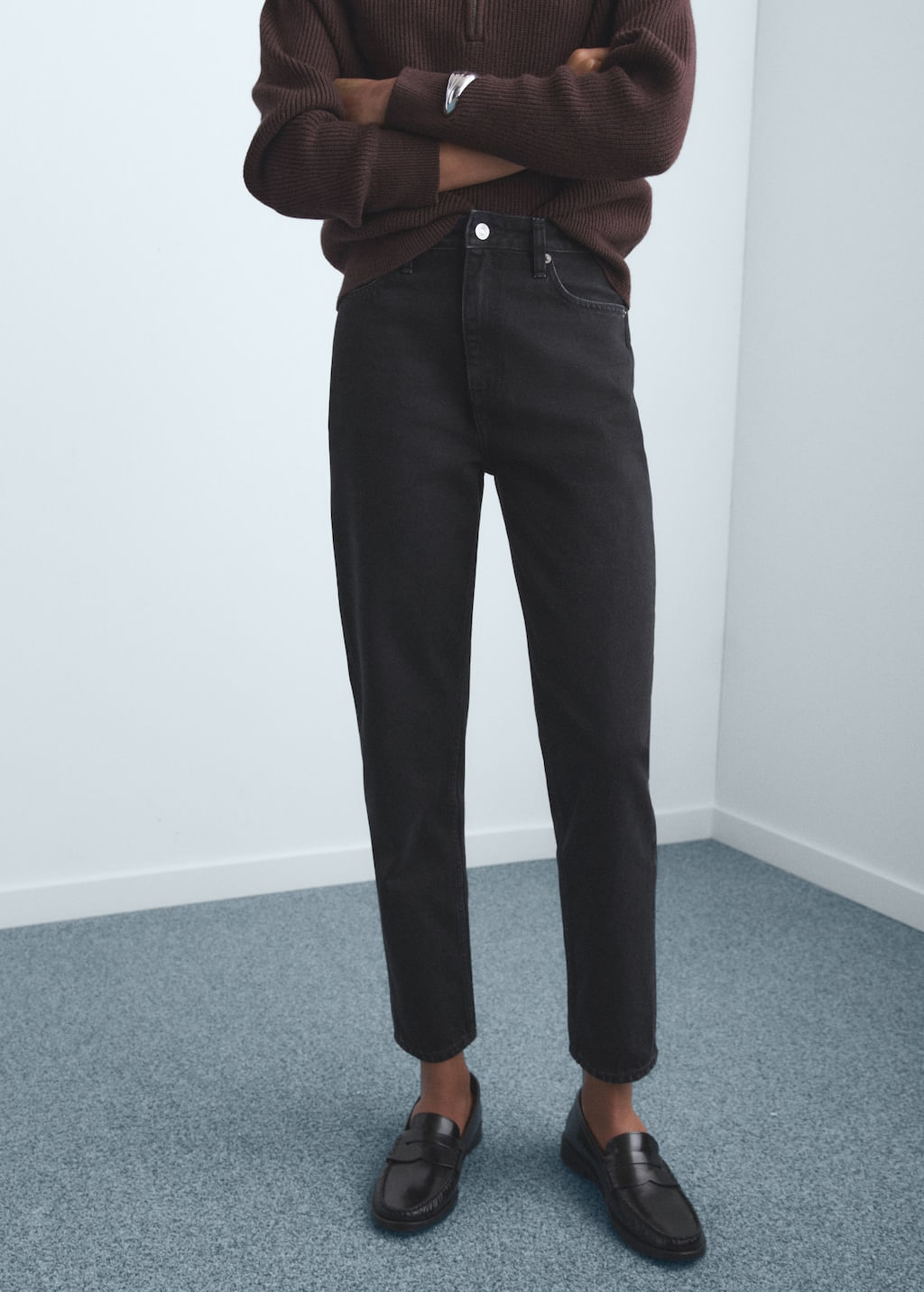 Jeans-Mom2000-tejano-negro