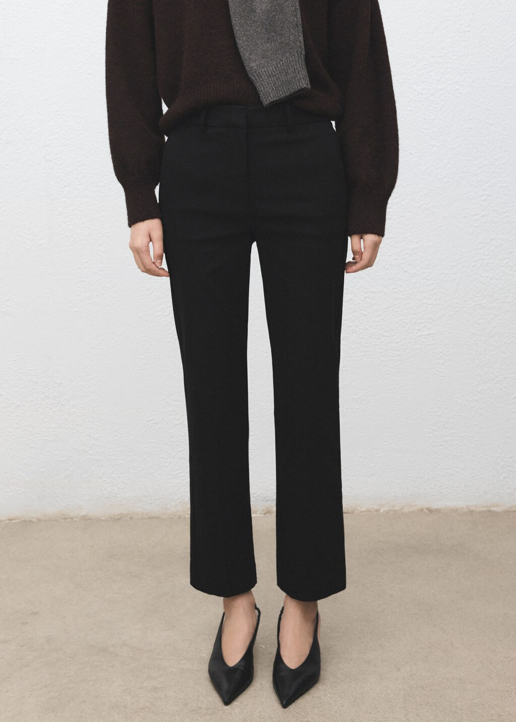 Pantalon-Newcola-negro