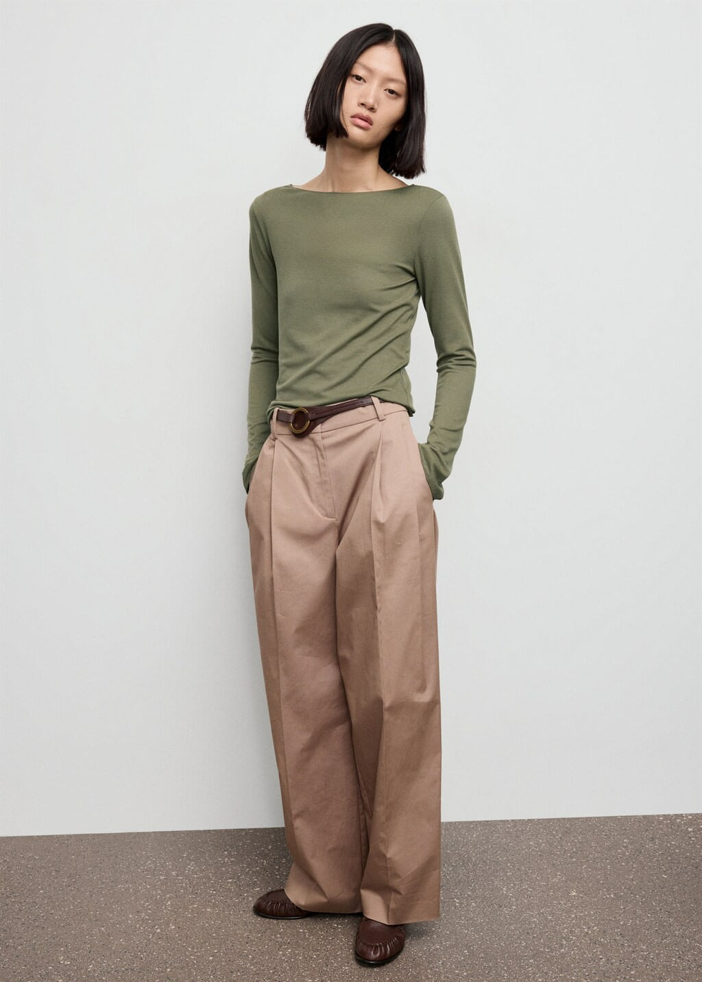 Camiseta-Ani-khaki