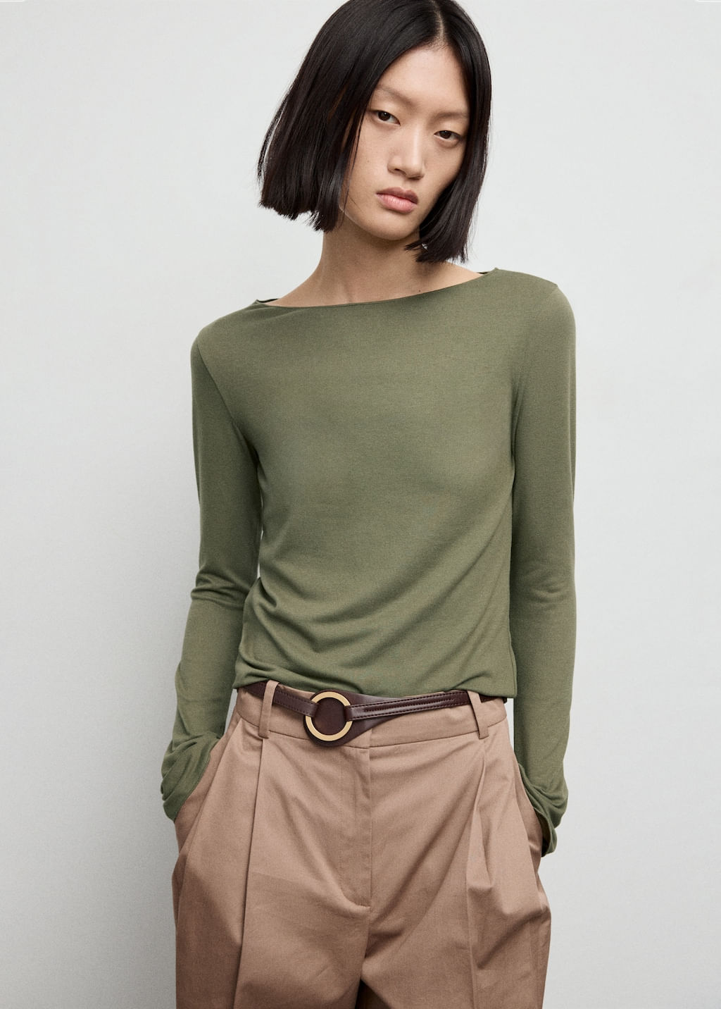 Camiseta-Ani-khaki