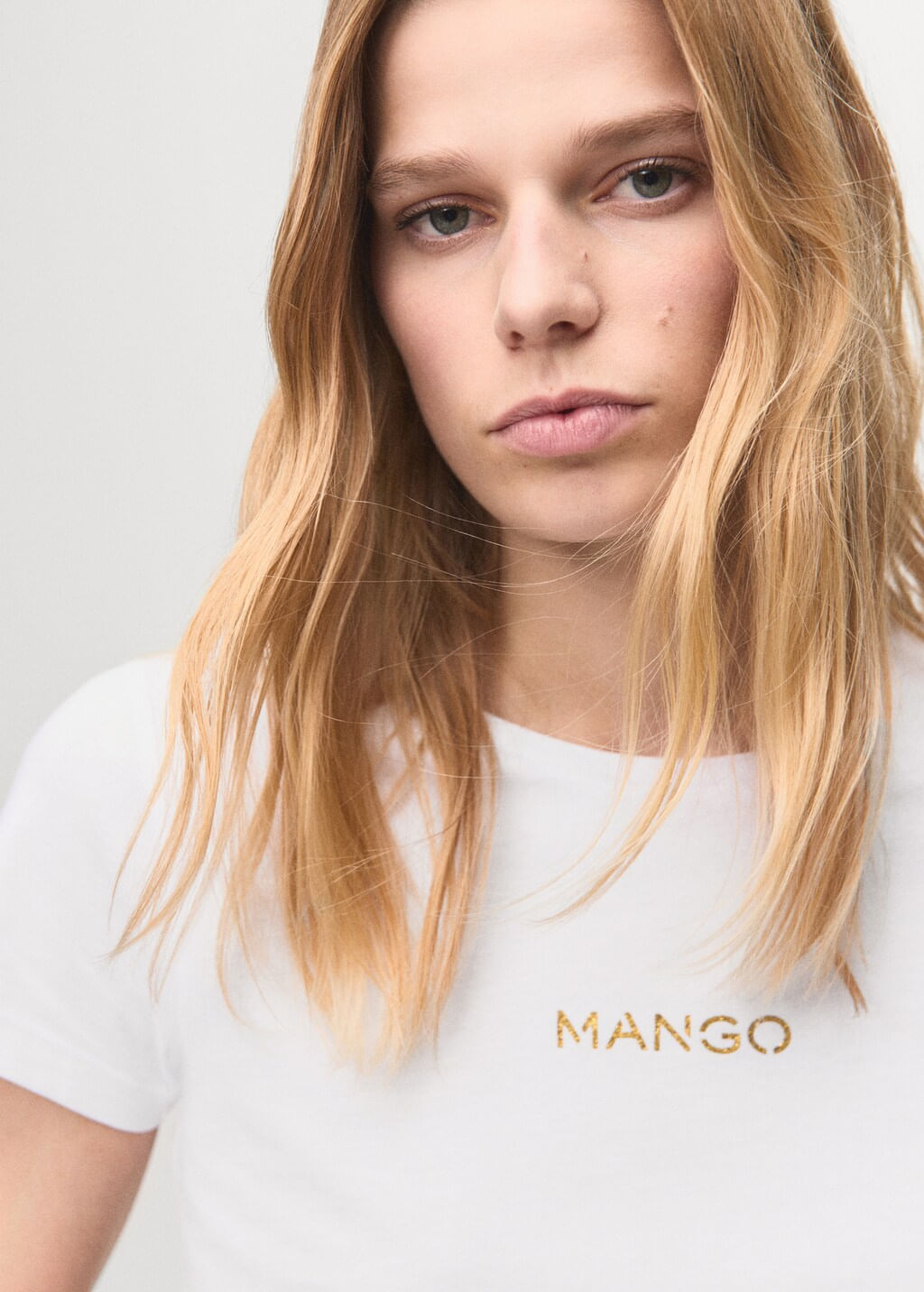 Camiseta-Mangolog-W-blanco
