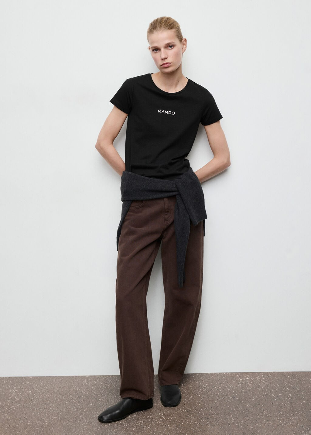 Camiseta-Mangolog-W-negro