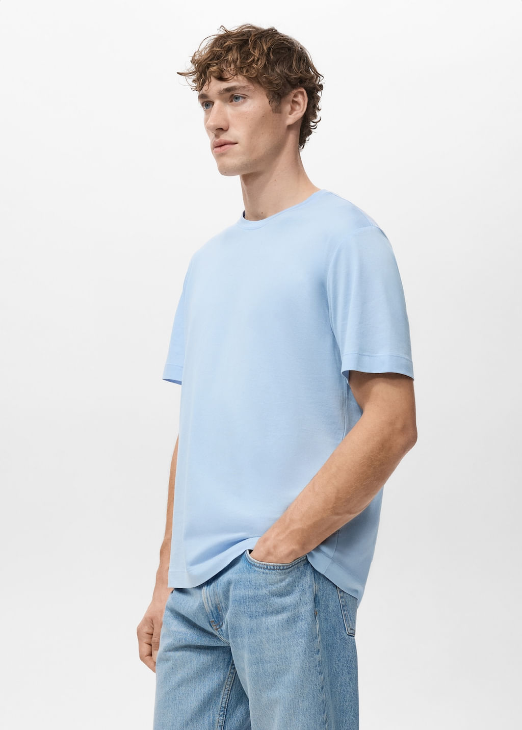 Camiseta-Bellow-celeste