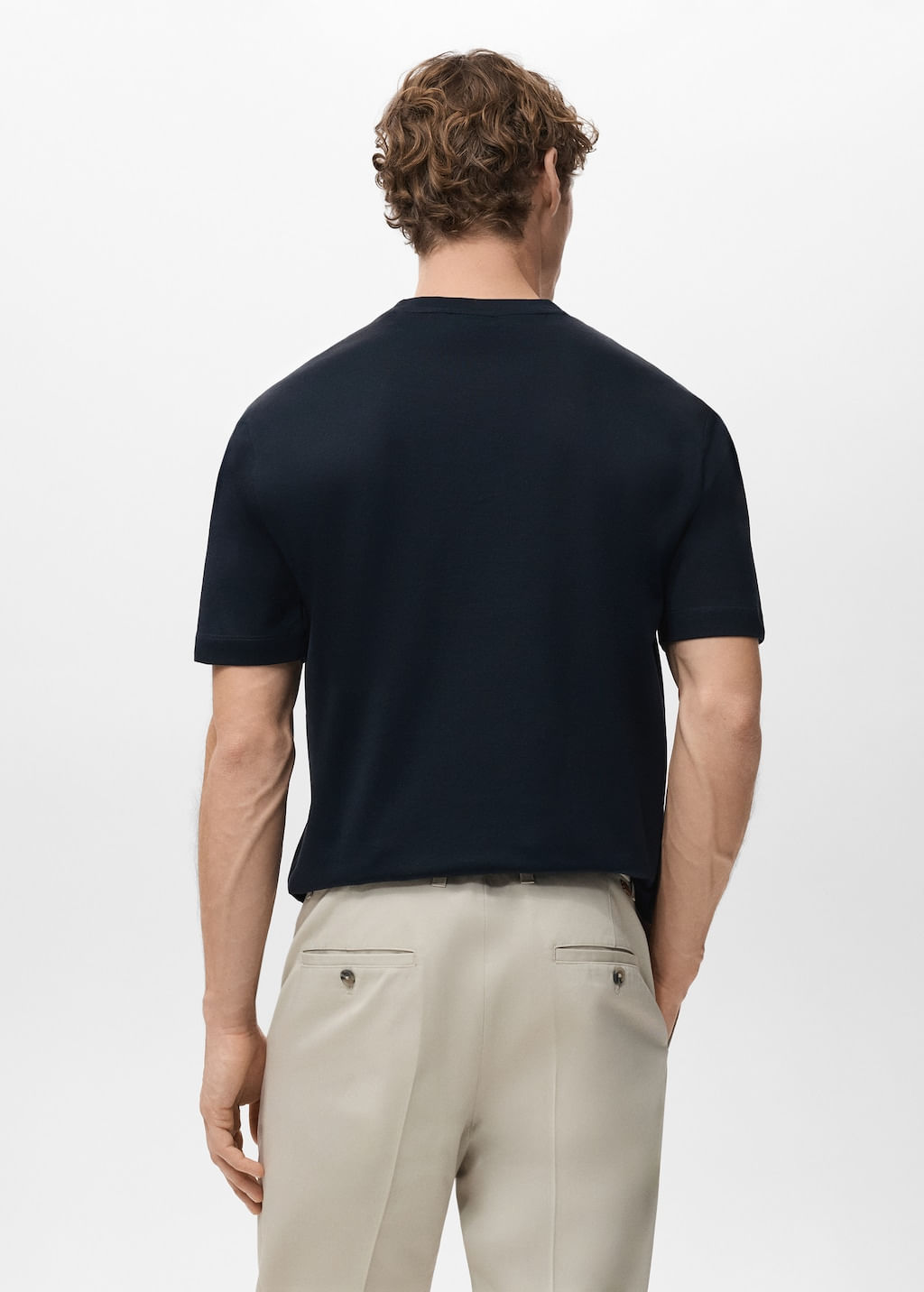 Camiseta-Bellow-navy