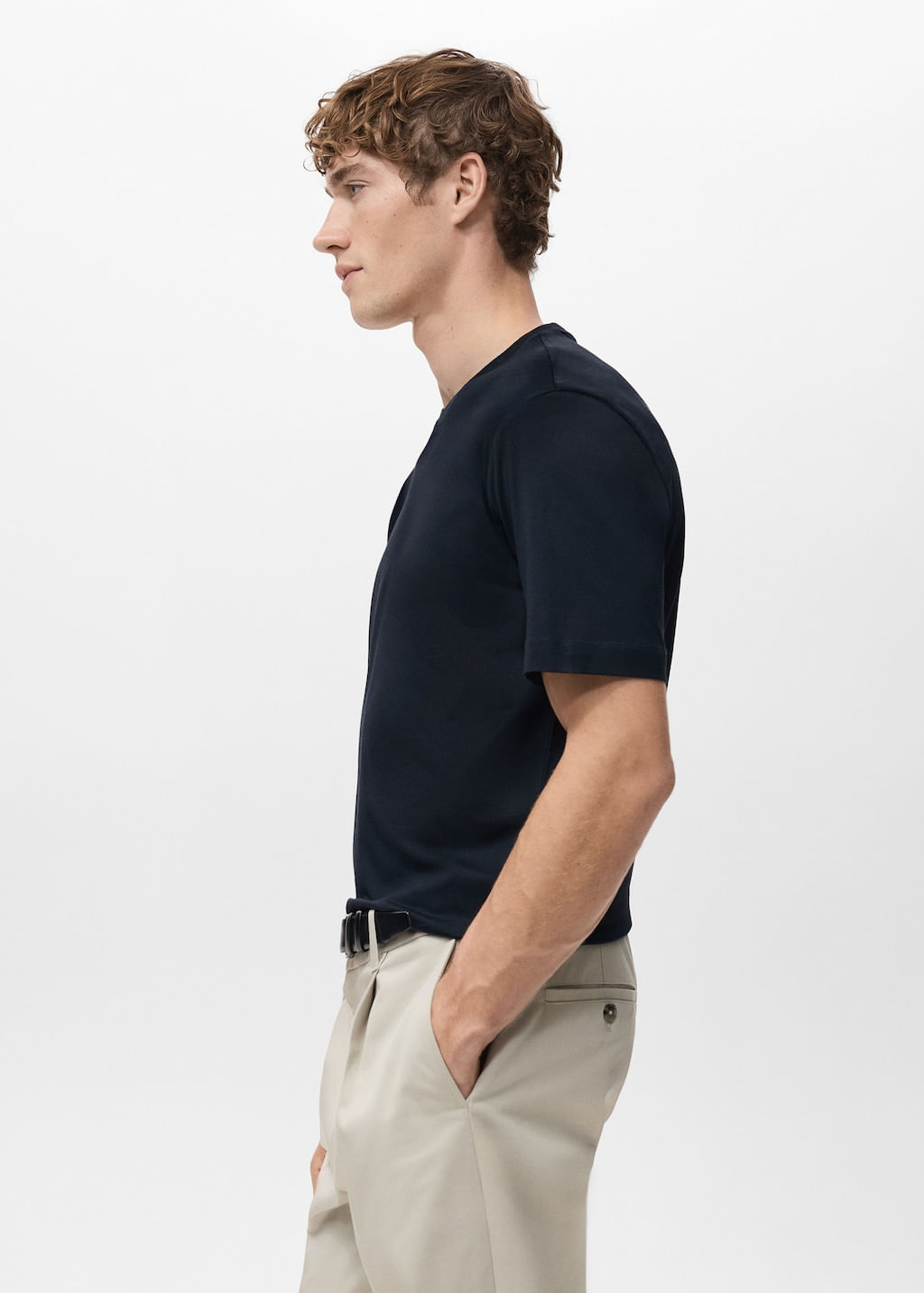 Camiseta-Bellow-navy