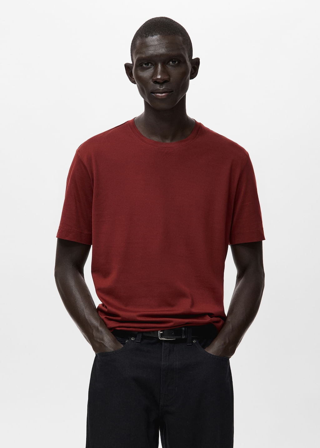 Camiseta-Bellow-cereza