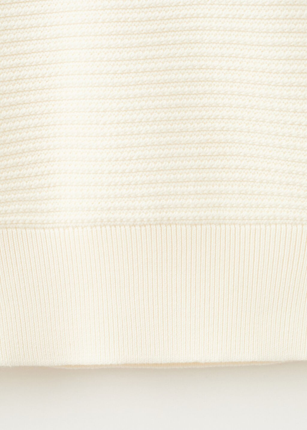 Jersey-Salas-off-white