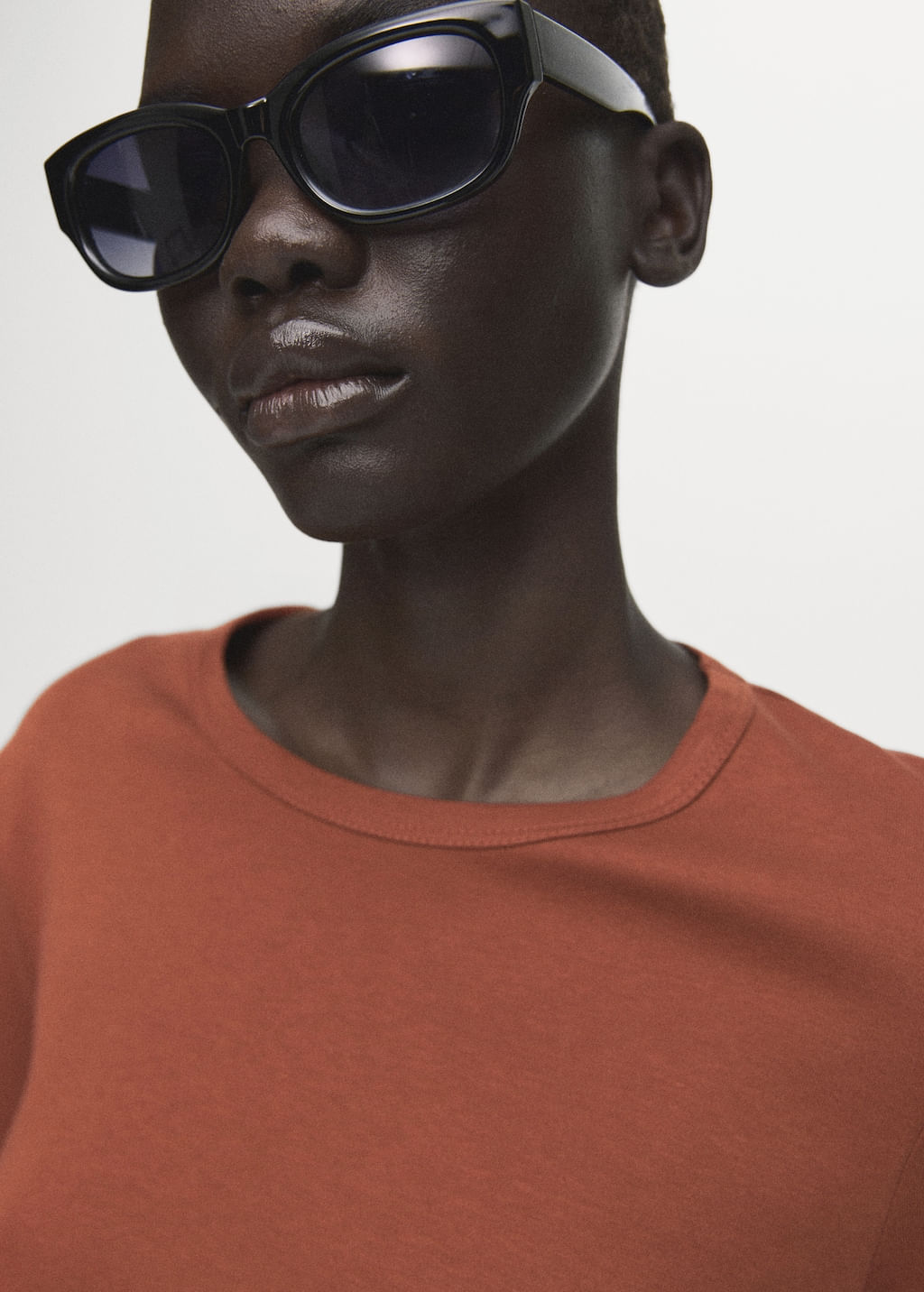 Camiseta-Nisa-caldero