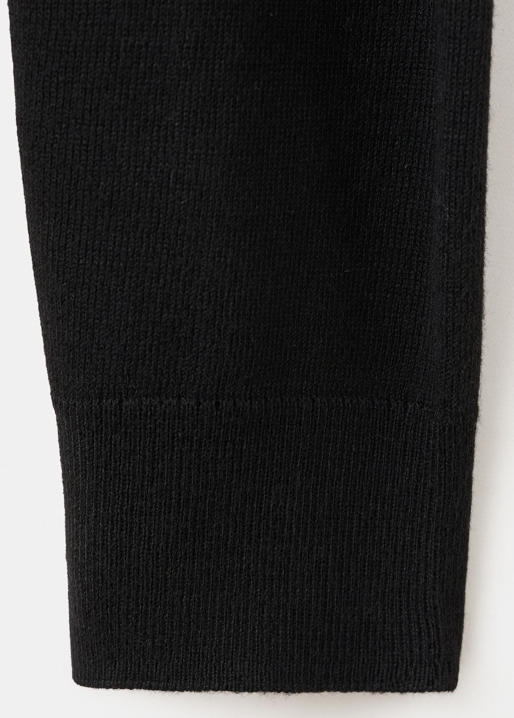 Cardigan-Luccav-negro