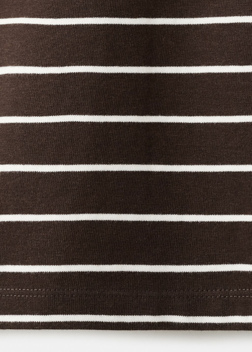 Camiseta-Bella-H-marron