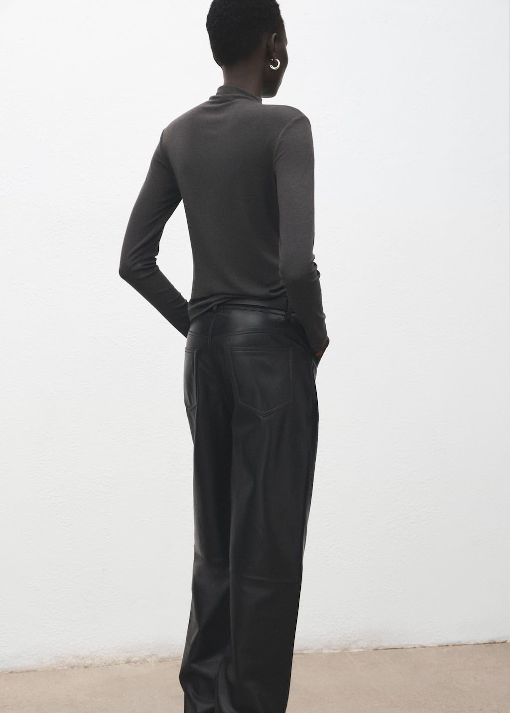 Camiseta-Secondpe-gris