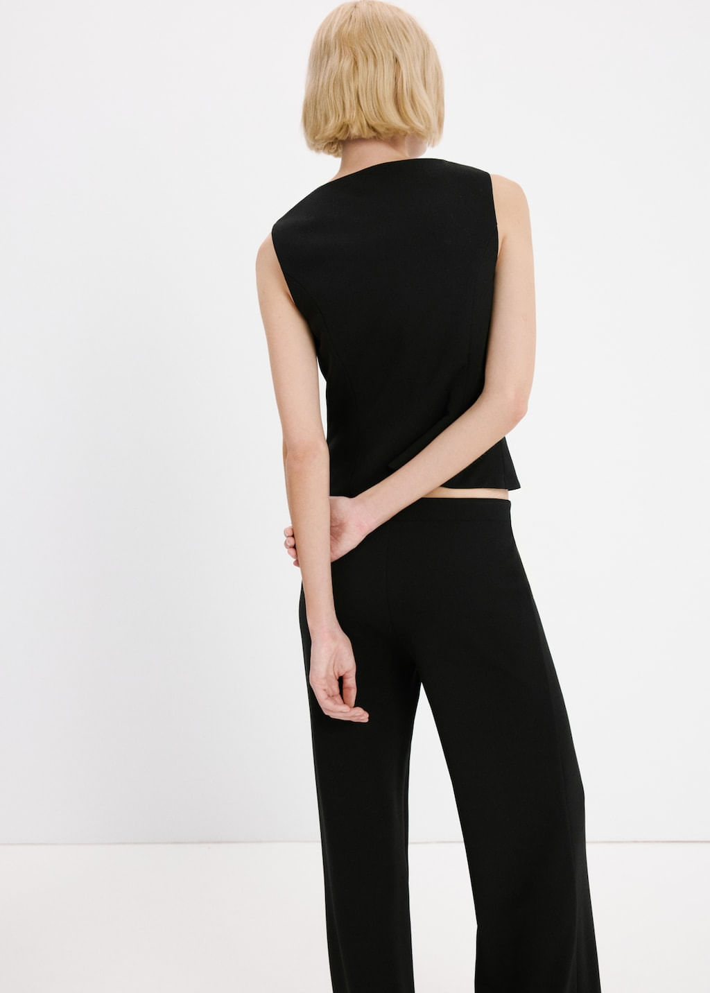 Chaleco-Avay-negro