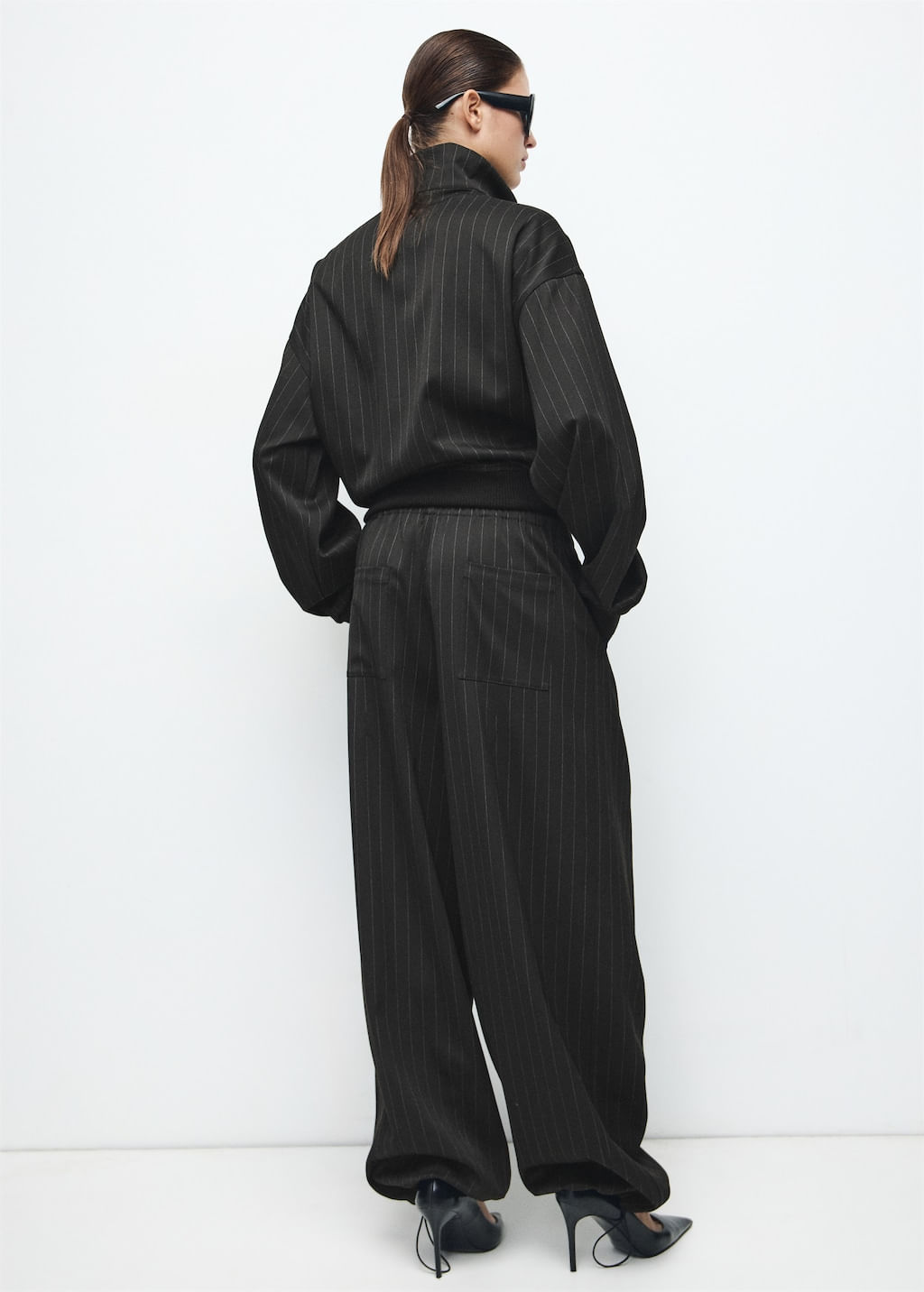Pantalon-Stripe-negro