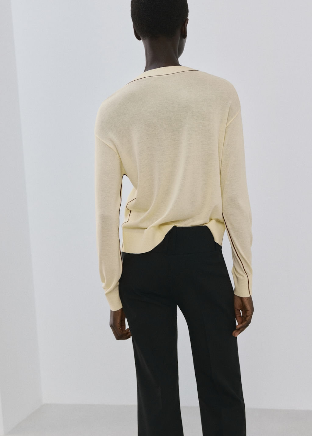 Jersey-Bert-amarillo-pastel