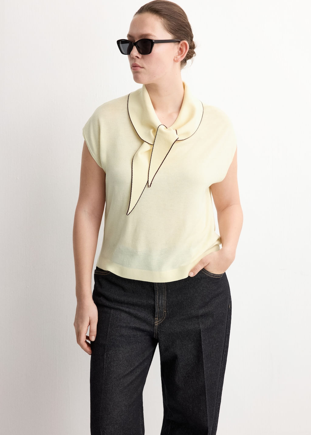 Top-Bert-amarillo-pastel