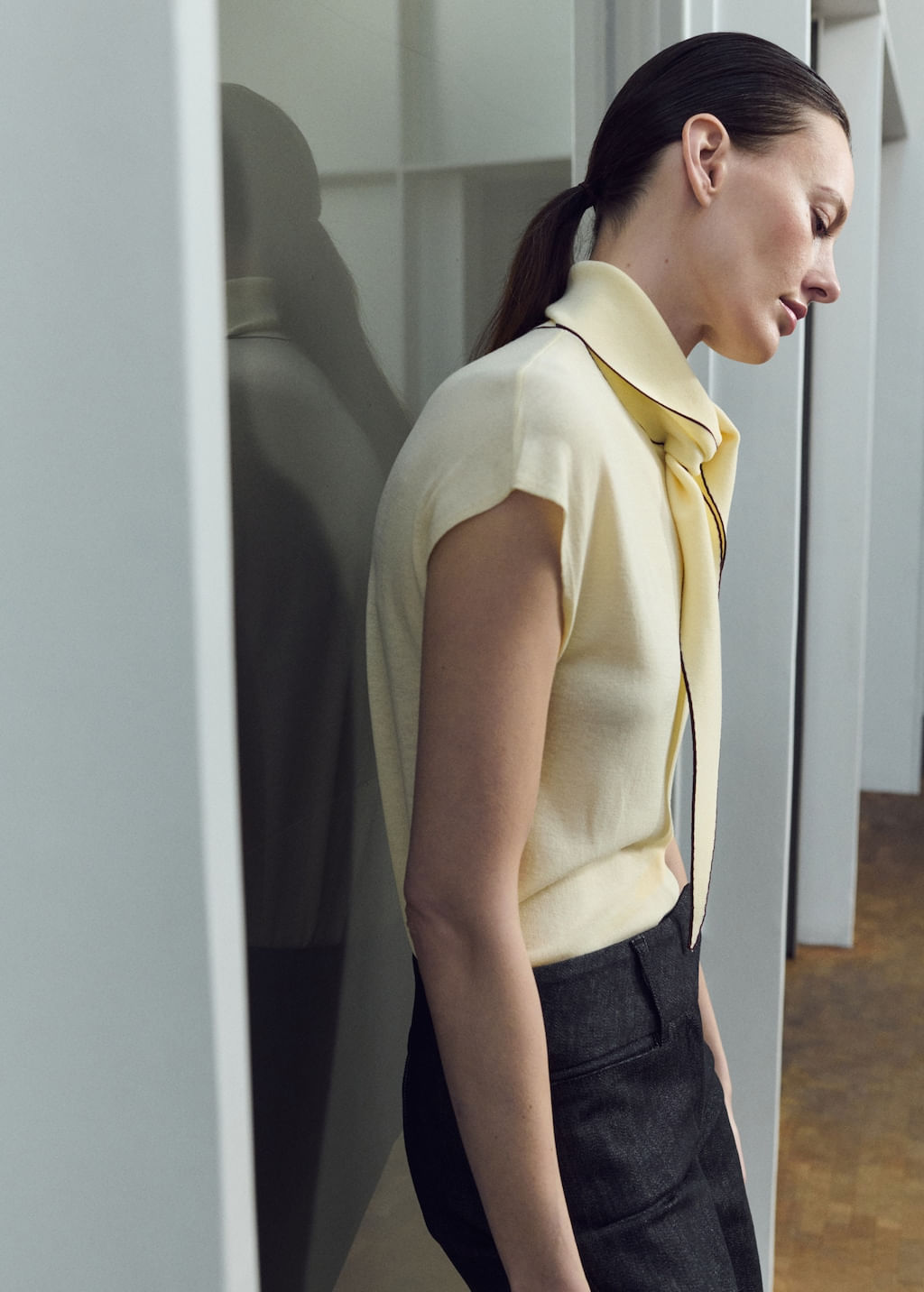 Top-Bert-amarillo-pastel