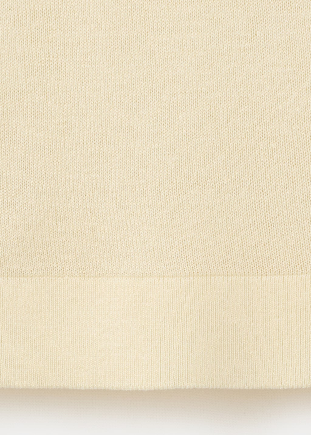 Top-Bert-amarillo-pastel