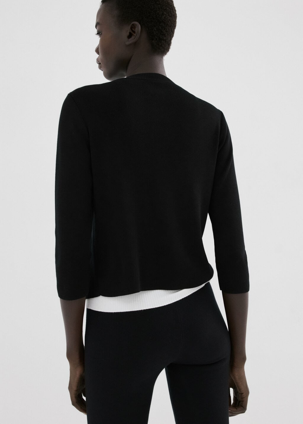 Cardigan-Goldbota-negro