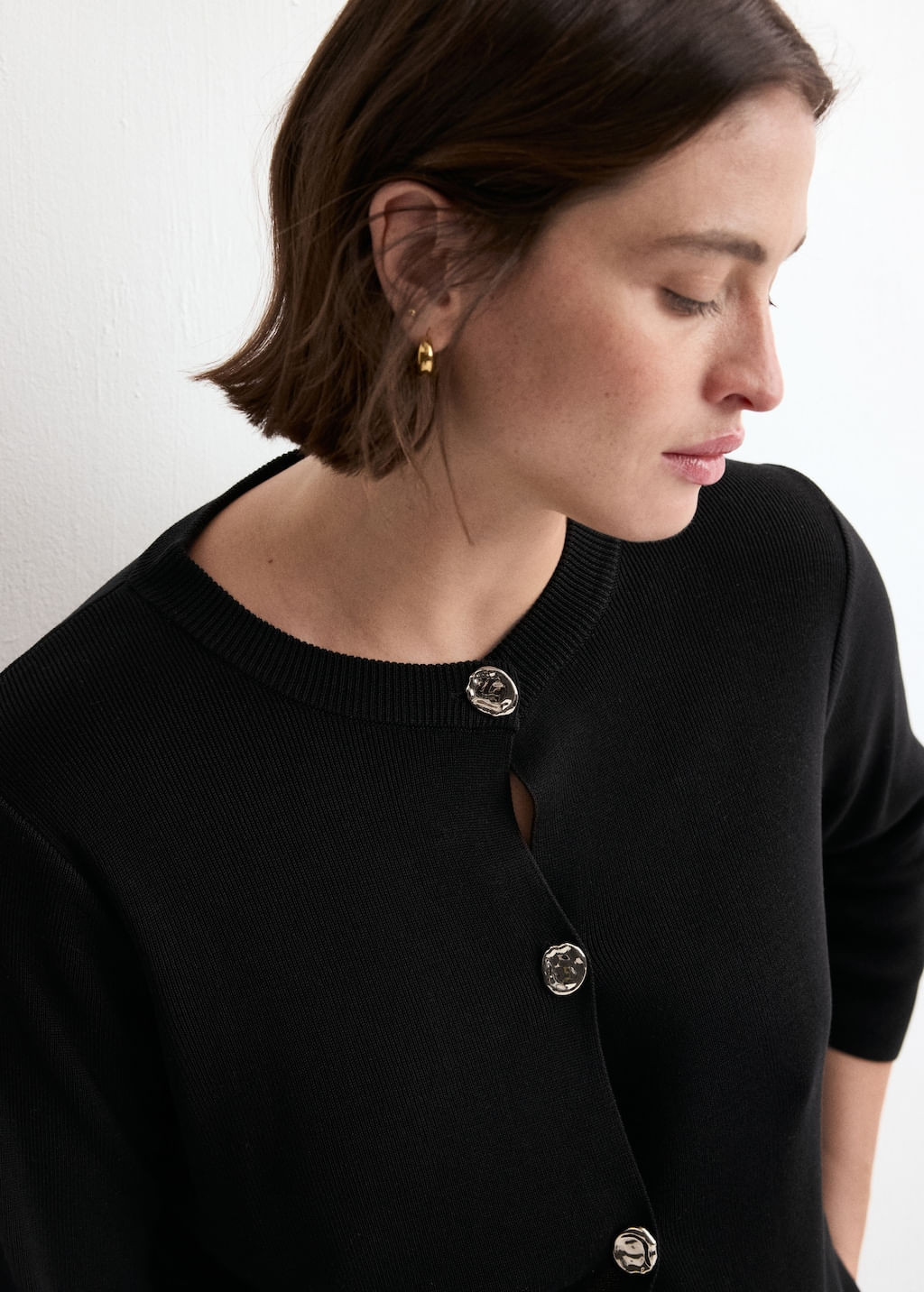 Cardigan-Goldbota-negro