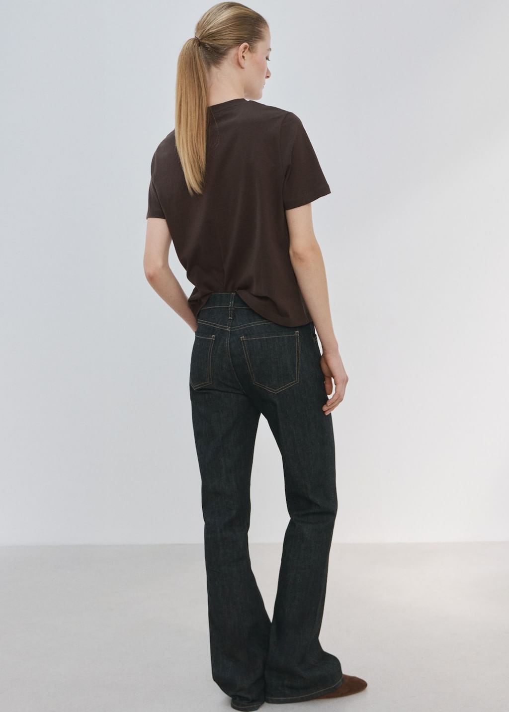 Camiseta-Ilustra-marron