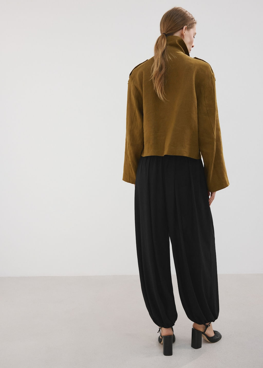 Pantalon-Corini-negro