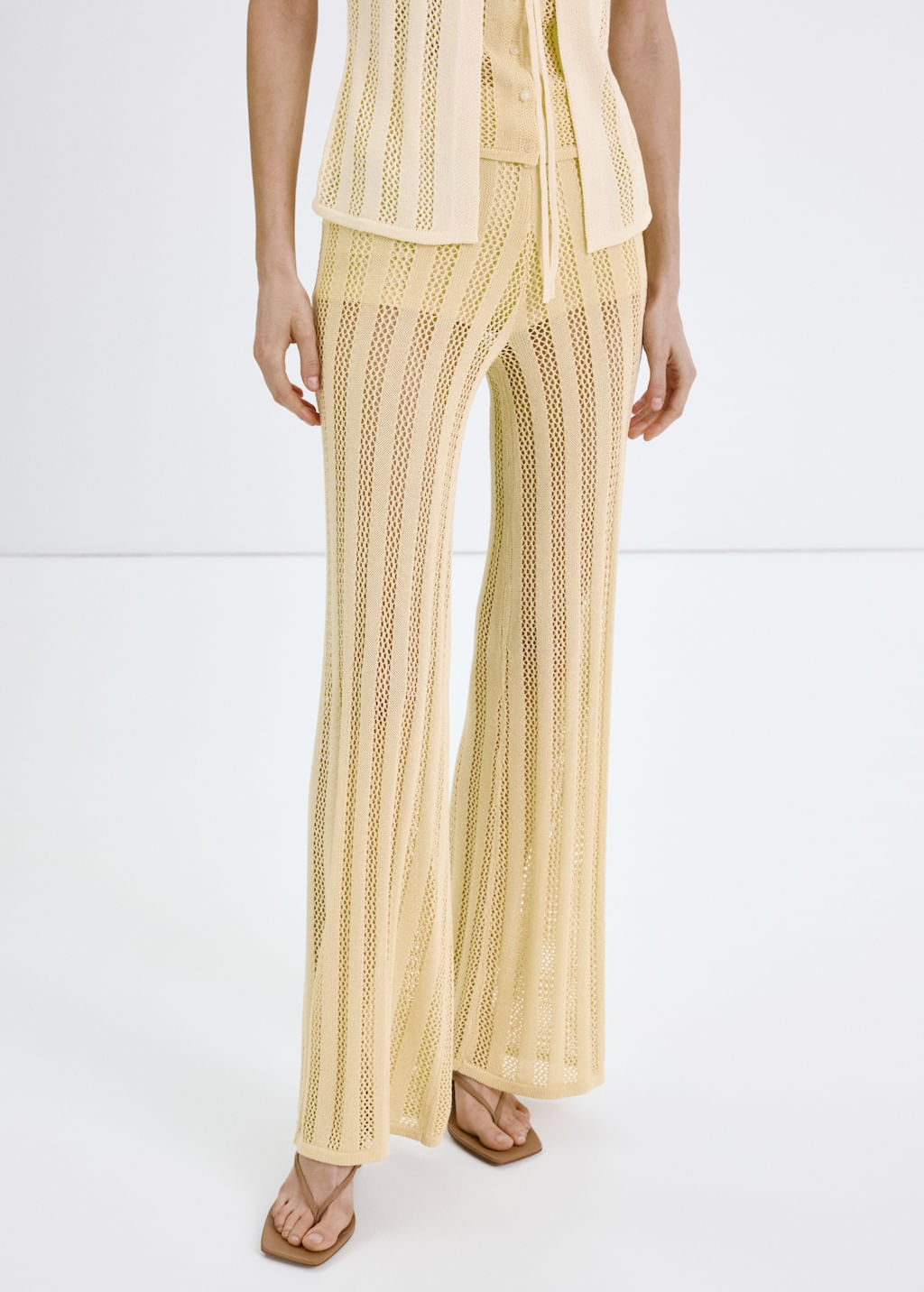 Pantalon-Lolai-amarillo-pastel