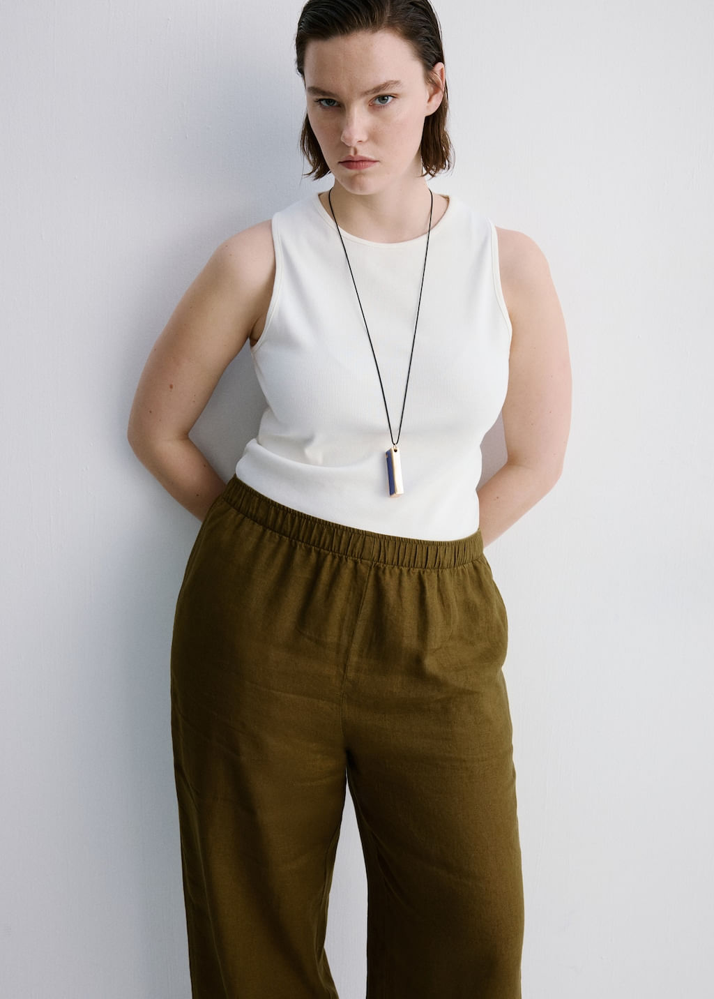 Pantalon-Lino-olivo