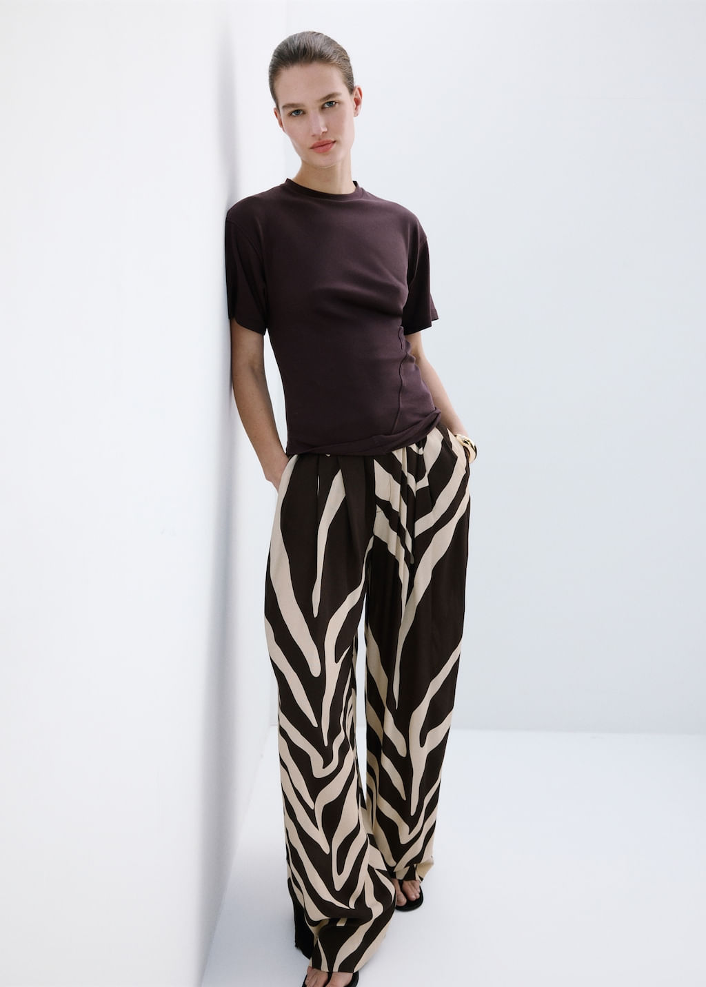 Pantalon-Cuca-marron