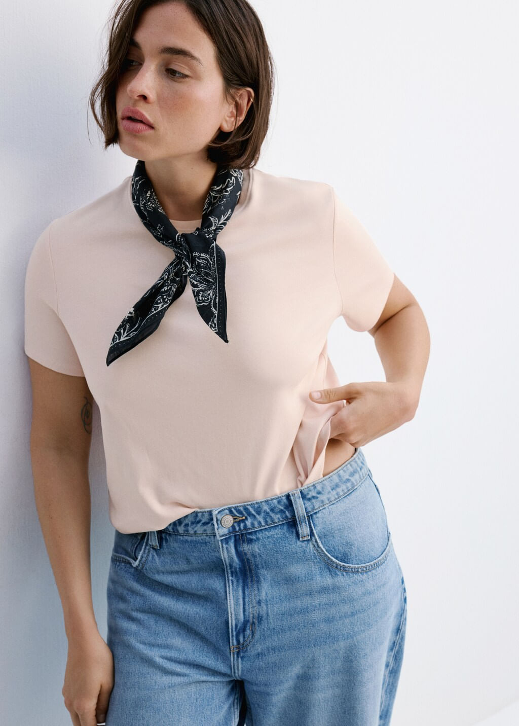 Camiseta-Riti-rosa-pastel