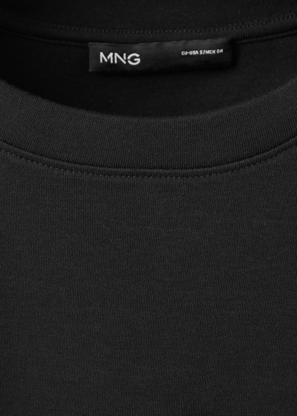 Camiseta-Sevilla-negro