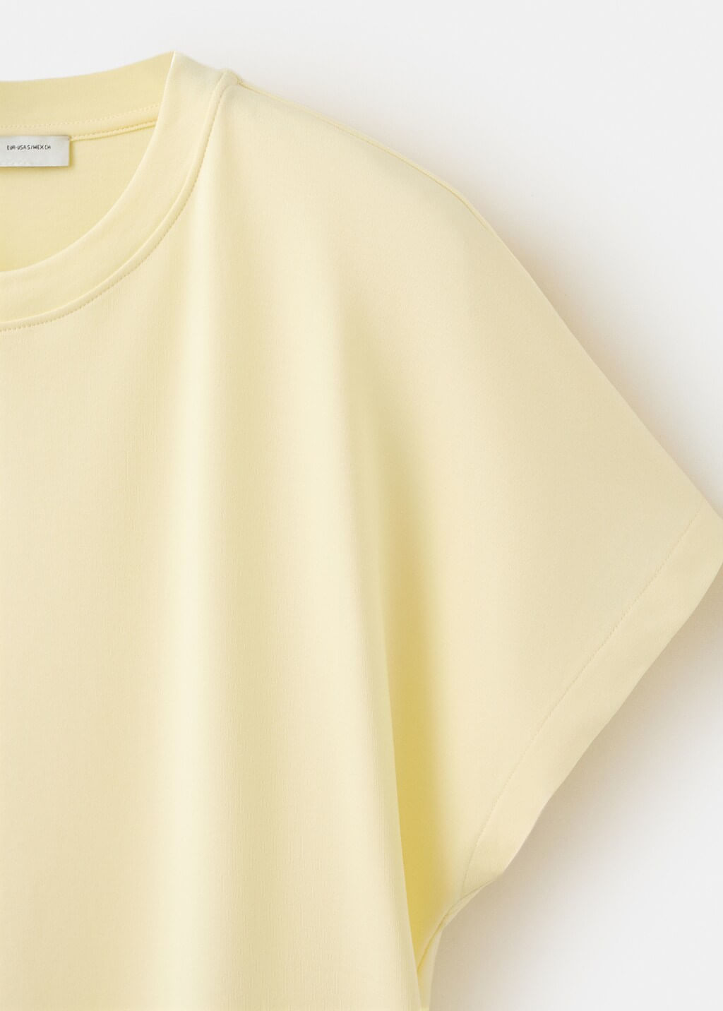 Camiseta-Sevilla-amarillo-pastel