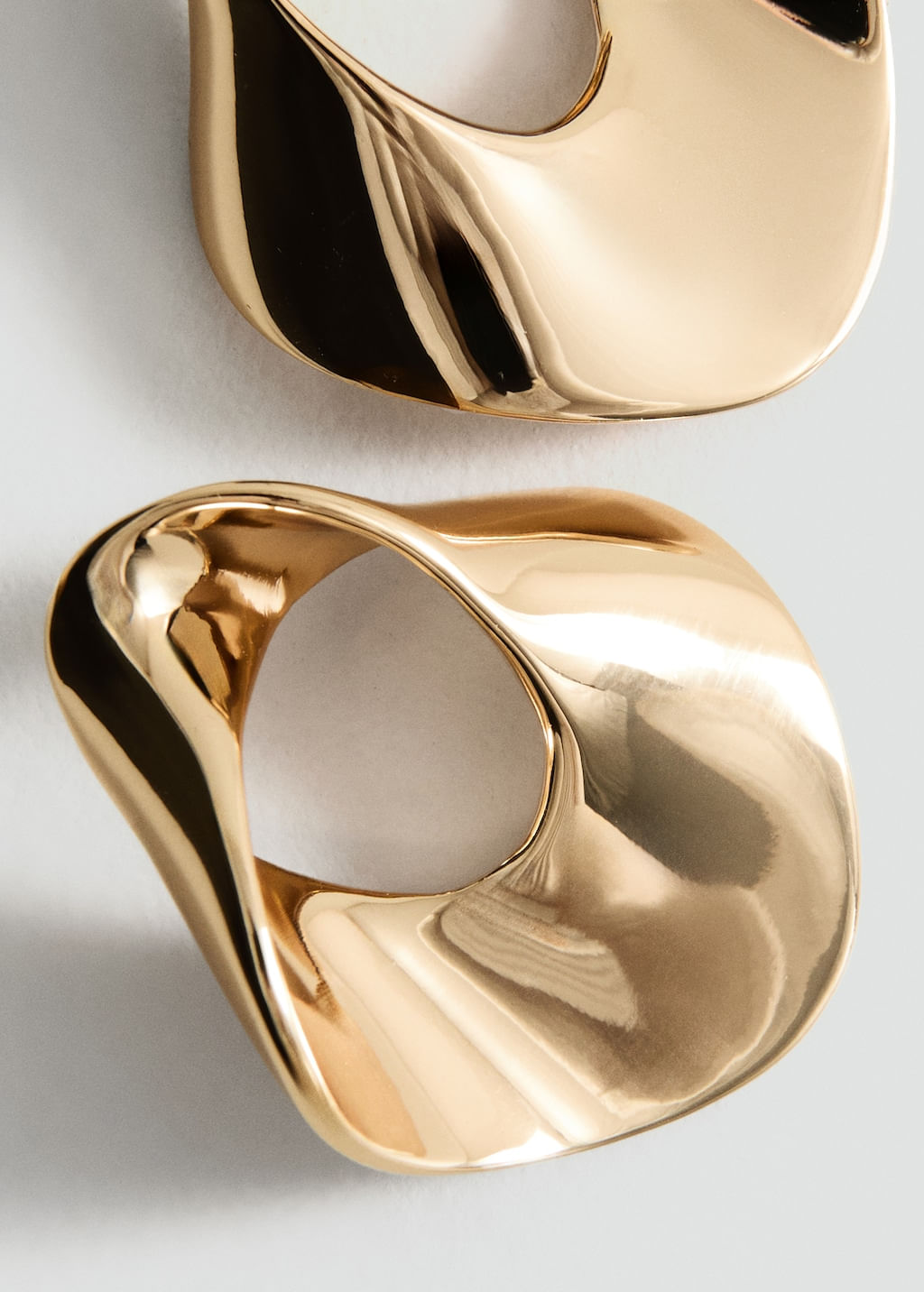 Pendiente-Tyra-oro