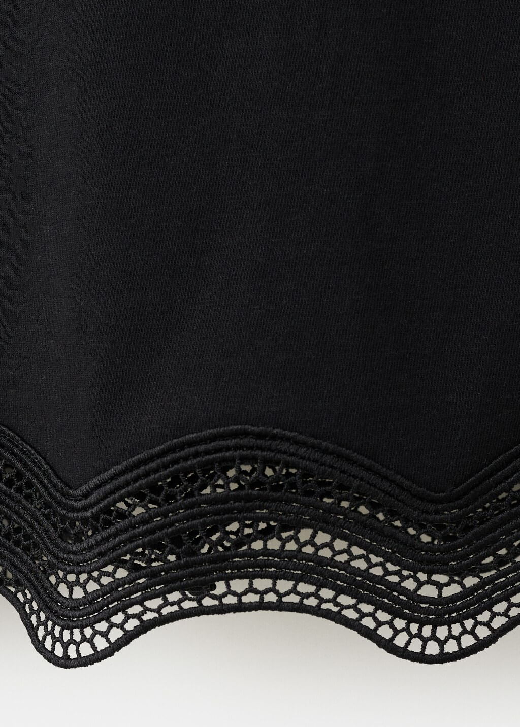 Camiseta-Ona-negro