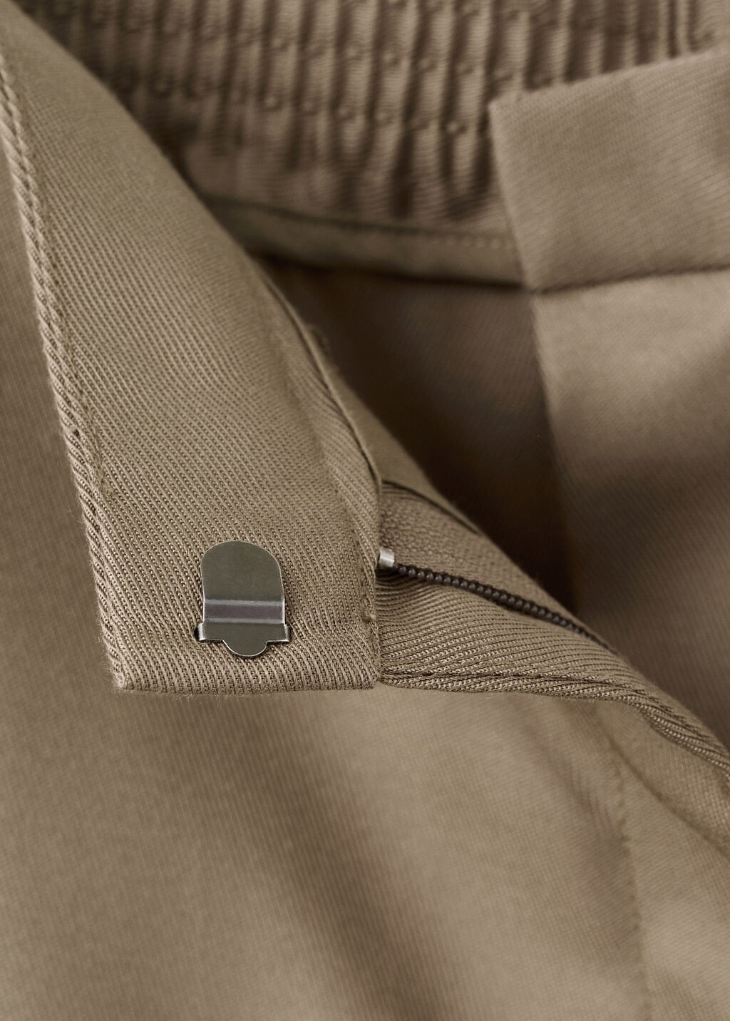 Pantalon-Fluid-khaki