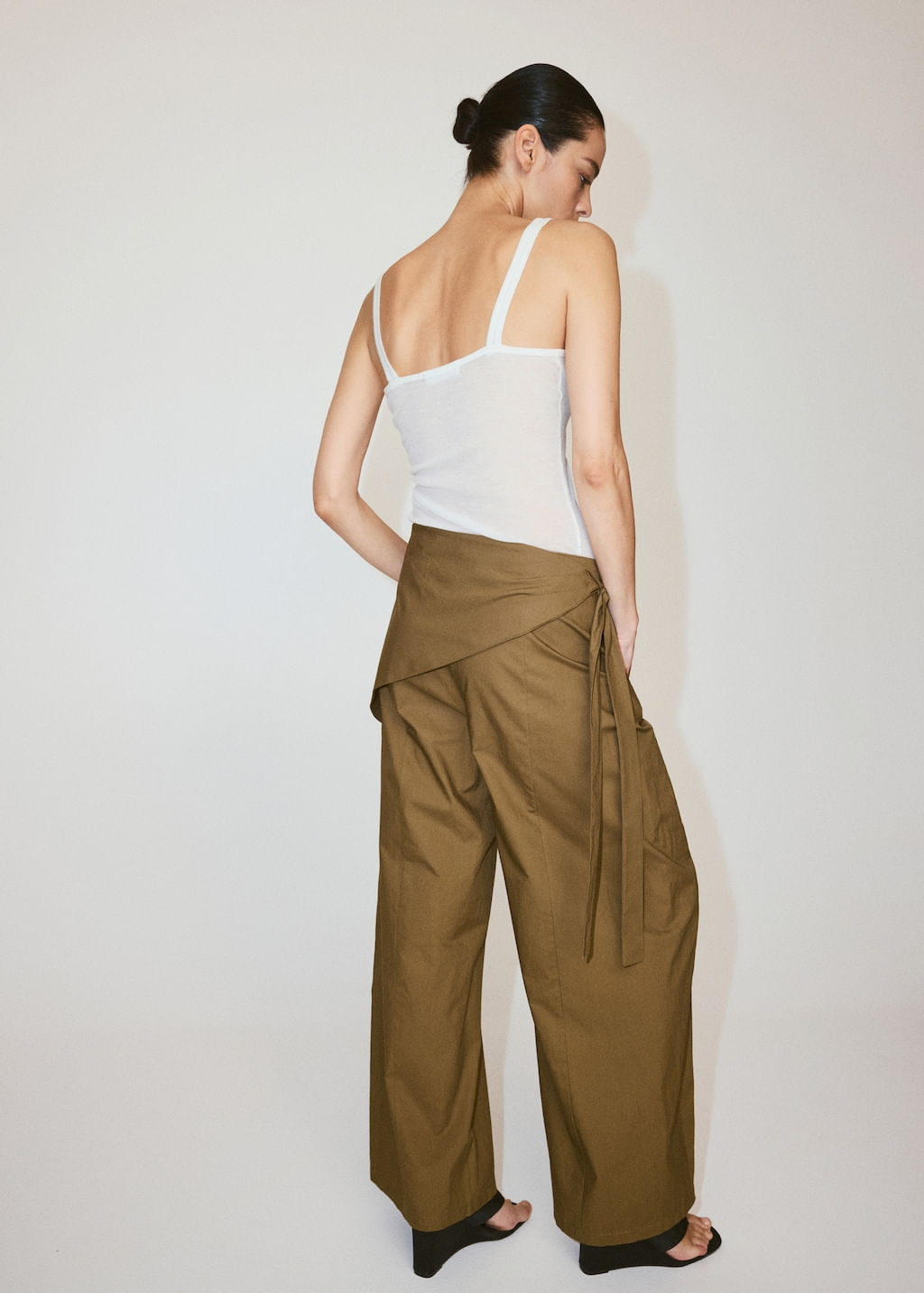 Pantalon-Milos-khaki
