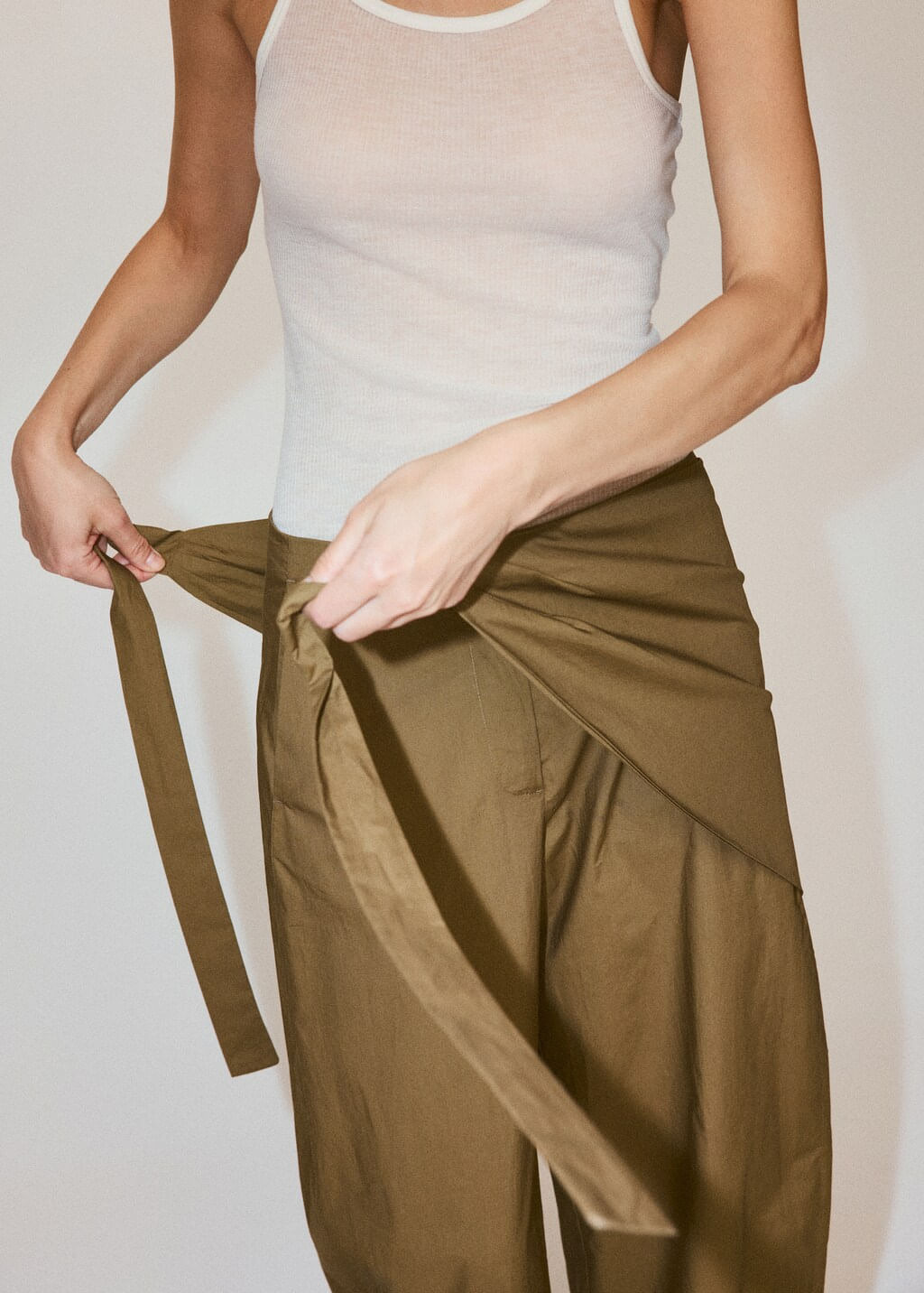Pantalon-Milos-khaki