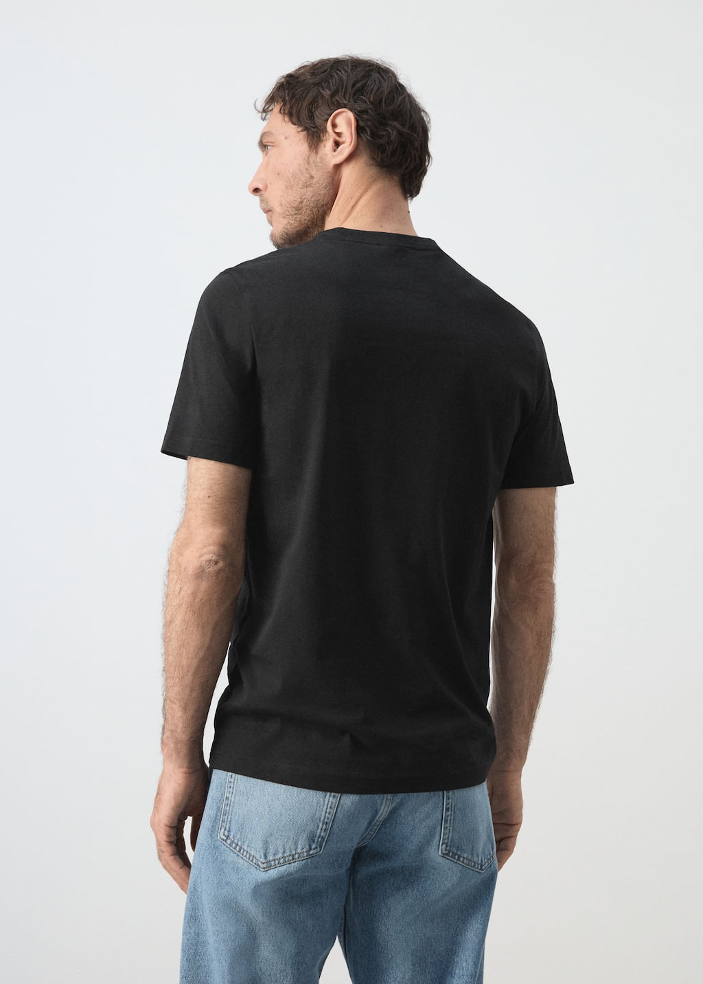 Camiseta-Cherlo-negro